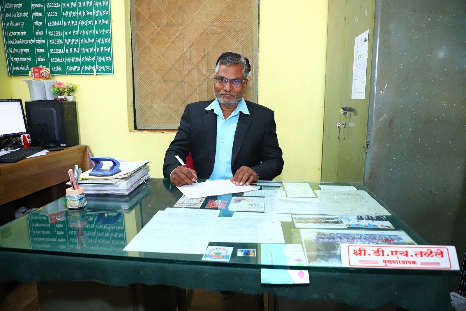 श्री. दिगंबर हुना तळेले