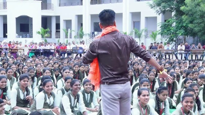 भारत विद्यालय व कनिष्ठ महाविद्यालय, न्हावी